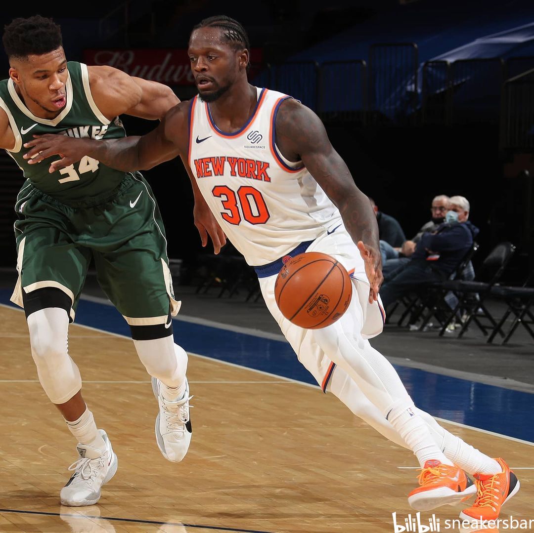 给对手制造 给对手制造