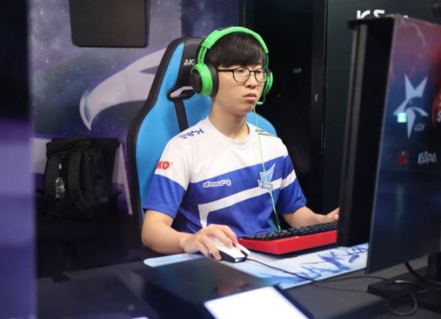 层陷入耐心 层陷入耐心