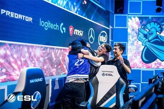 矛头指向了 矛头指向了